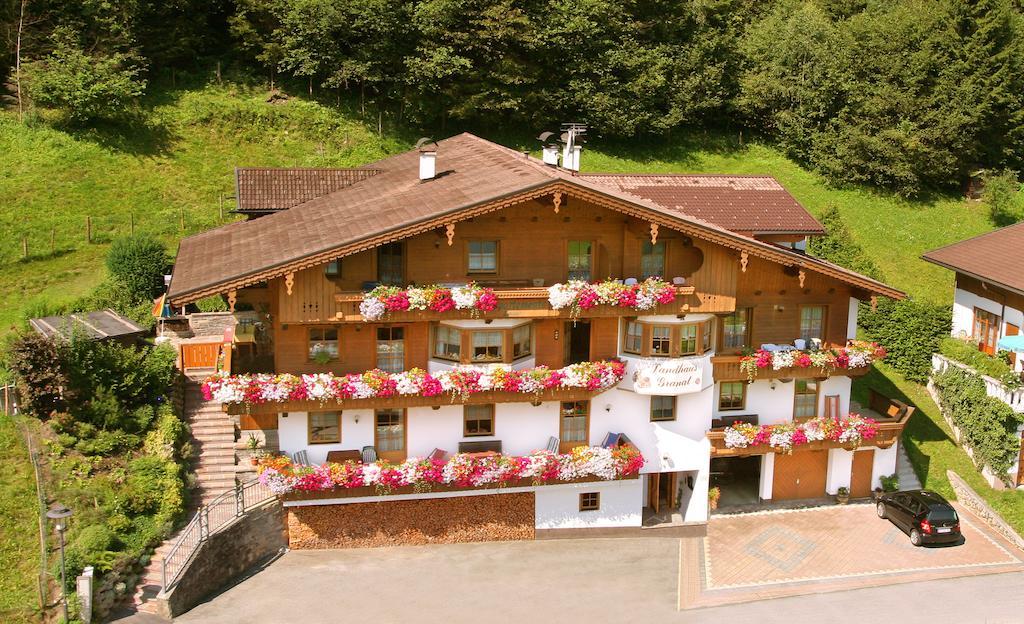 Landhaus Granat Mayrhofen Esterno foto